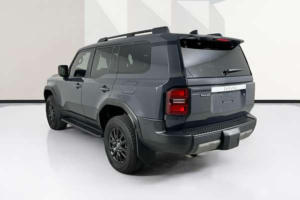 2024 Toyota LANDCRUISER PRADO GXL GDJ150R