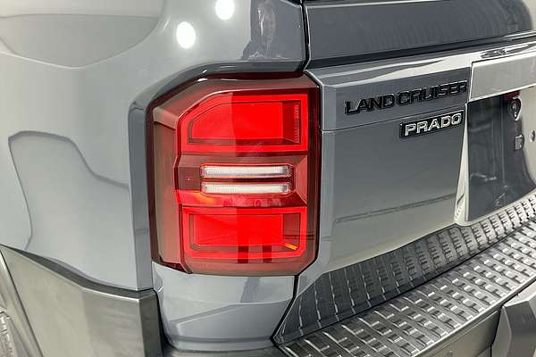 2024 Toyota LANDCRUISER PRADO GXL GDJ150R
