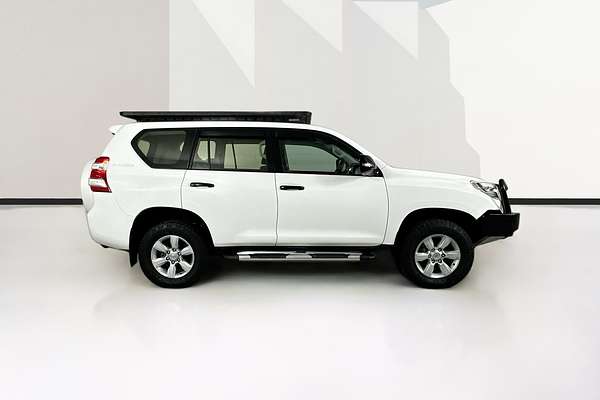 2017 Toyota LANDCRUISER GX GDJ150R