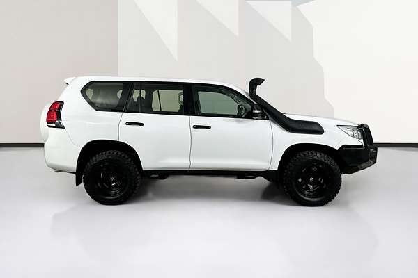 2022 Toyota LANDCRUISER PRADO GX 7 SEAT GDJ150R