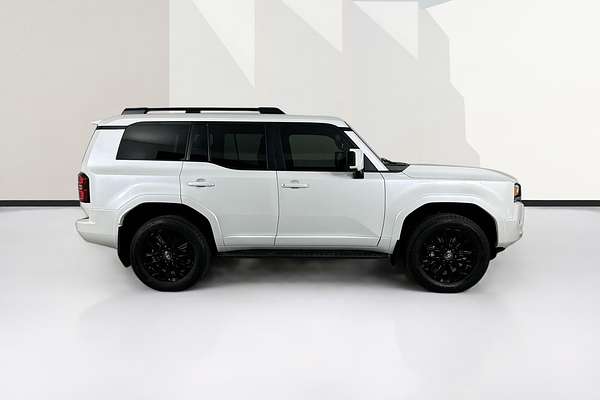 2025 Toyota LANDCRUISER PRADO VX FROSTED WHITE GDJ251R