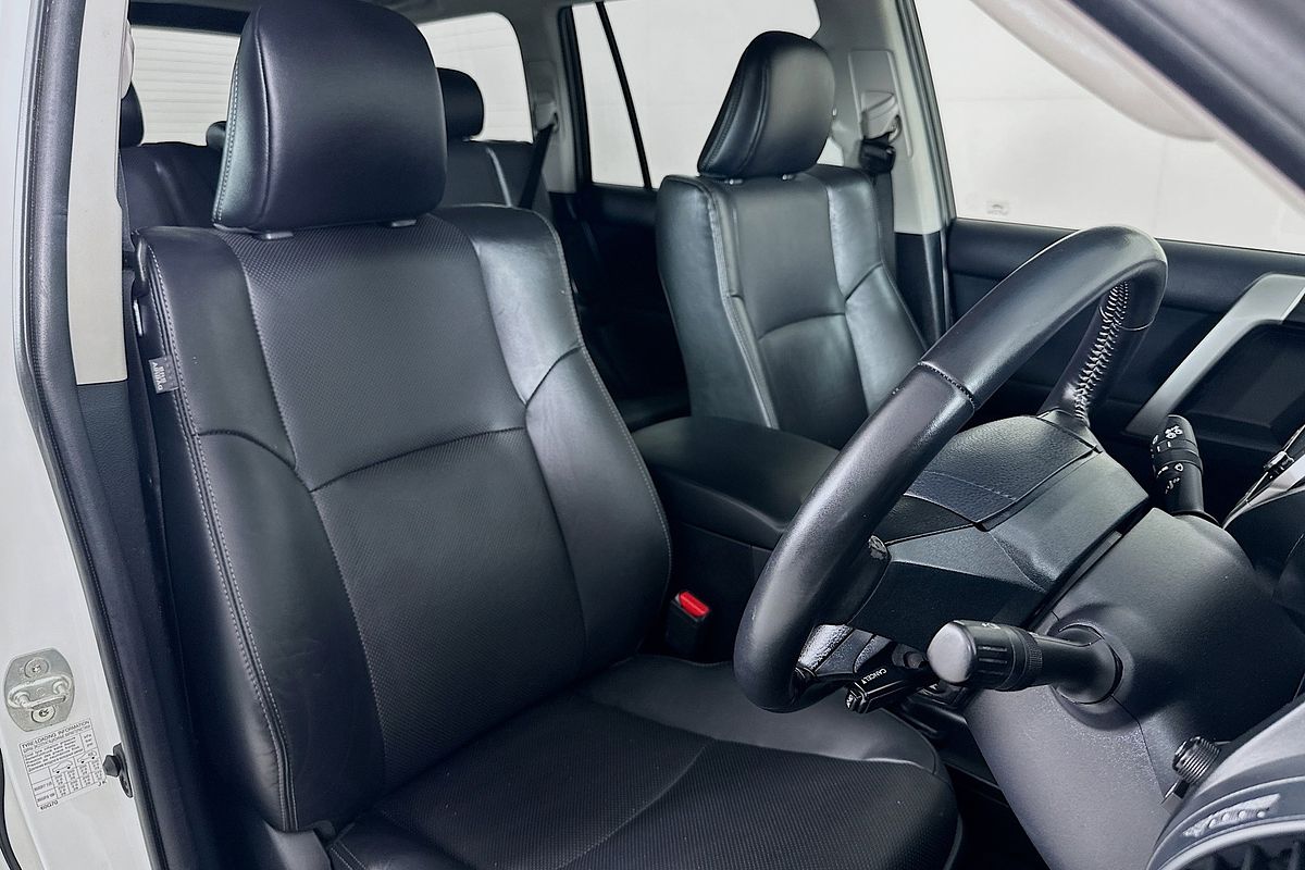 2022 Toyota LANDCRUISER PRADO GXL PREMIUM INTERIOR GDJ150R