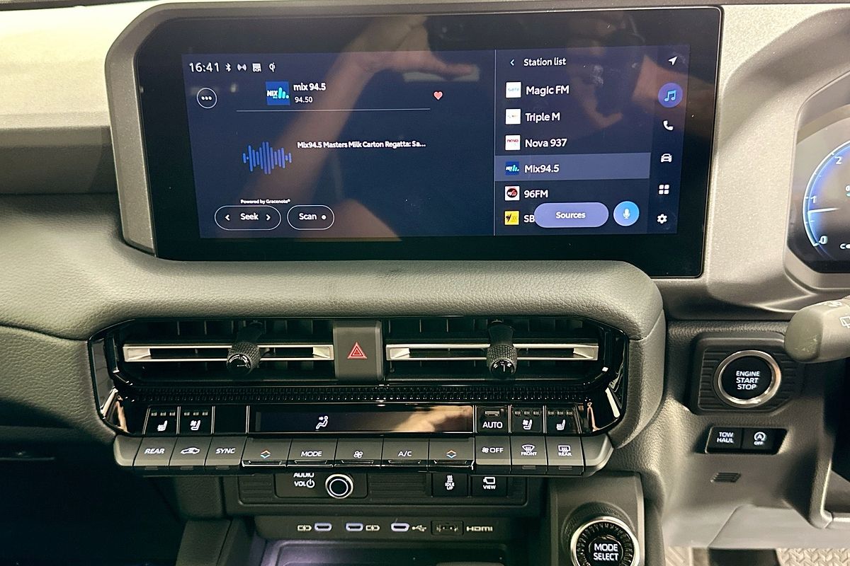 2025 Toyota LANDCRUISER PRADO VX FROSTED WHITE GDJ251R