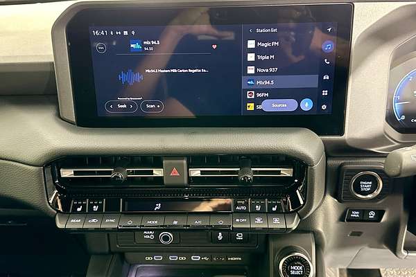 2025 Toyota LANDCRUISER PRADO VX FROSTED WHITE GDJ251R