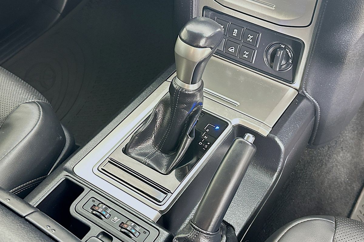 2022 Toyota LANDCRUISER PRADO GXL PREMIUM INTERIOR GDJ150R