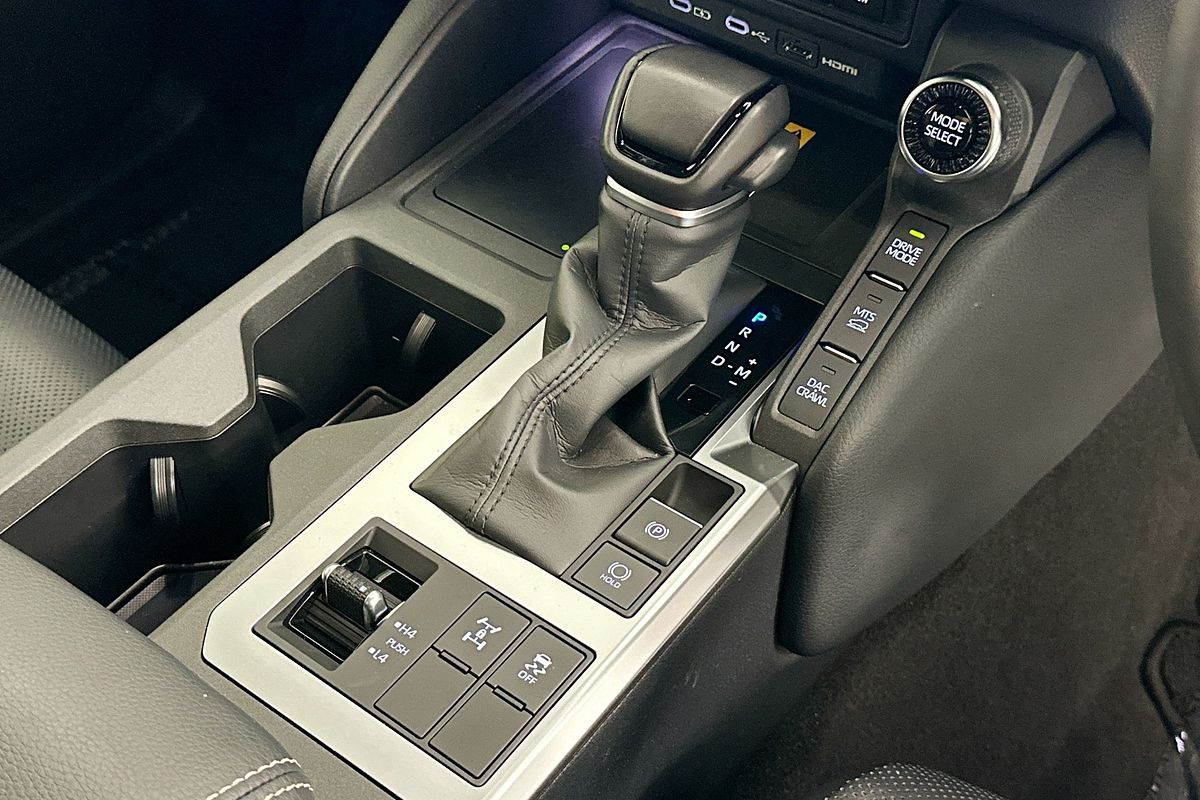 2025 Toyota LANDCRUISER PRADO VX FROSTED WHITE GDJ251R