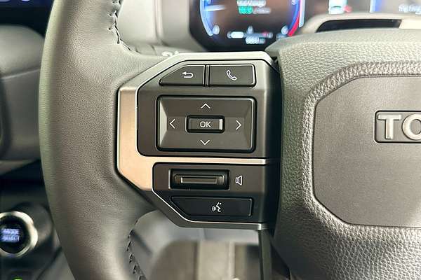 2025 Toyota LANDCRUISER PRADO VX FROSTED WHITE GDJ251R