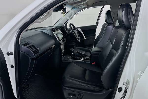 2022 Toyota LANDCRUISER PRADO GXL PREMIUM INTERIOR GDJ150R