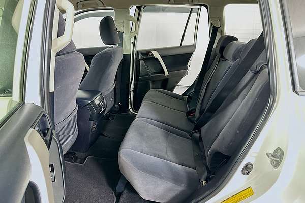 2017 Toyota LANDCRUISER GX GDJ150R