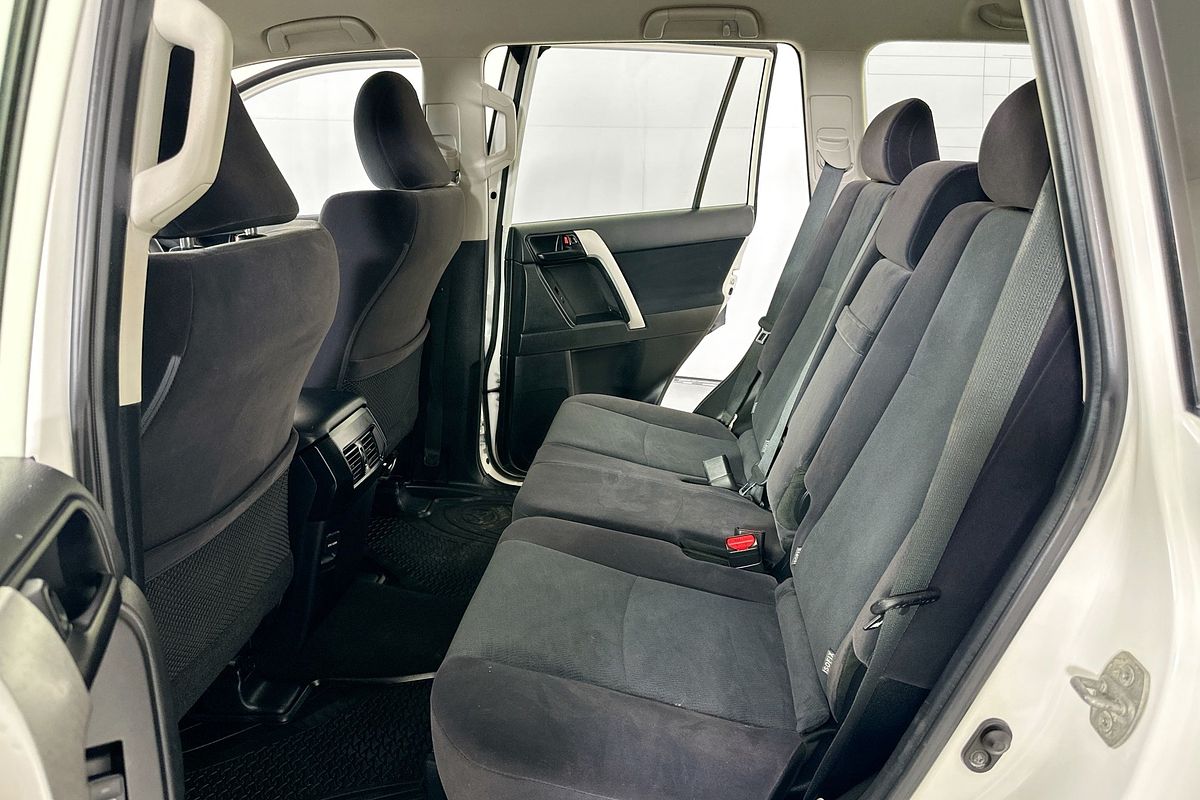 2023 Toyota LANDCRUISER PRADO GX 7 SEAT GDJ150R