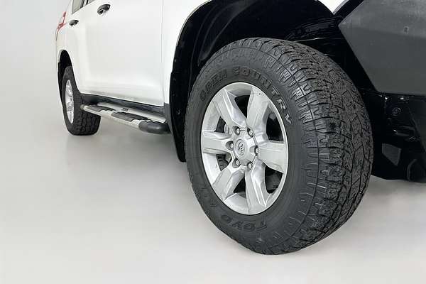 2017 Toyota LANDCRUISER GX GDJ150R