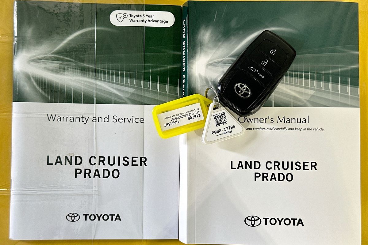 2025 Toyota LANDCRUISER PRADO VX FROSTED WHITE GDJ251R