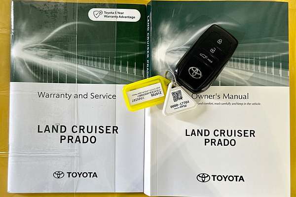 2025 Toyota LANDCRUISER PRADO VX FROSTED WHITE GDJ251R