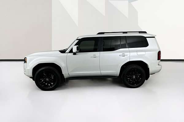 2025 Toyota LANDCRUISER PRADO VX FROSTED WHITE GDJ251R