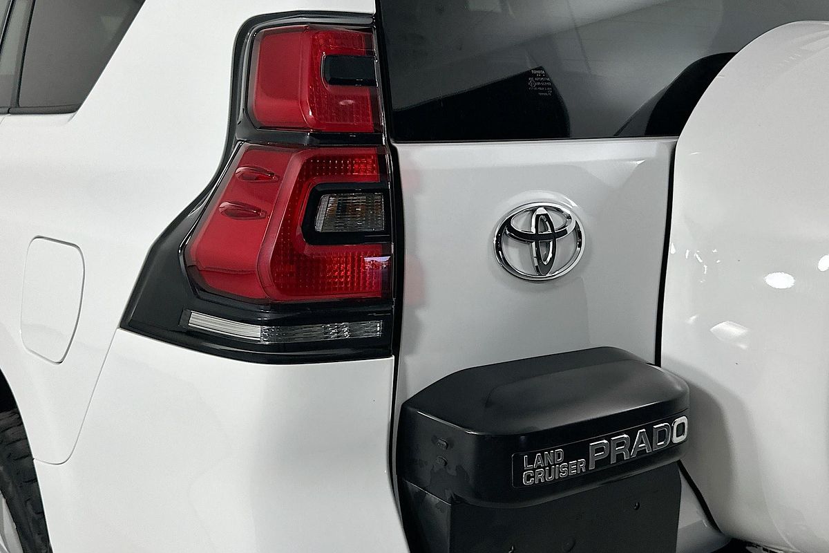 2022 Toyota LANDCRUISER PRADO GXL PREMIUM INTERIOR GDJ150R