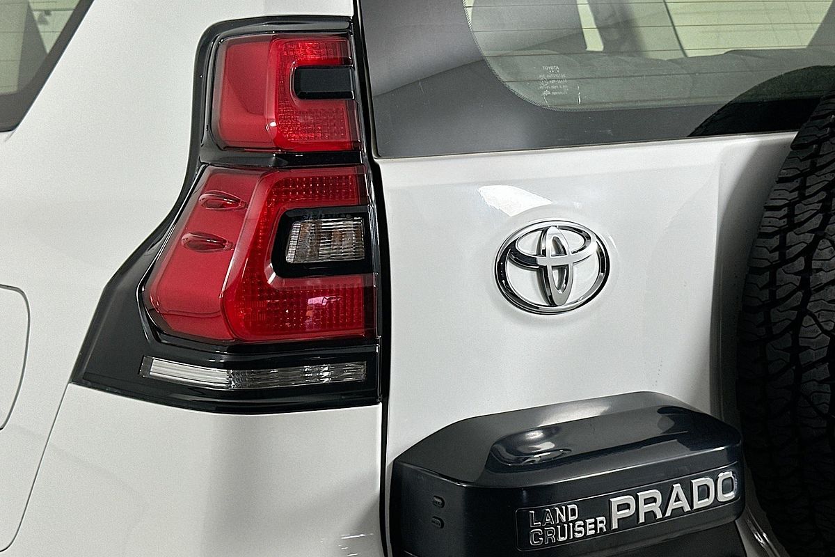 2022 Toyota LANDCRUISER PRADO GX 7 SEAT GDJ150R