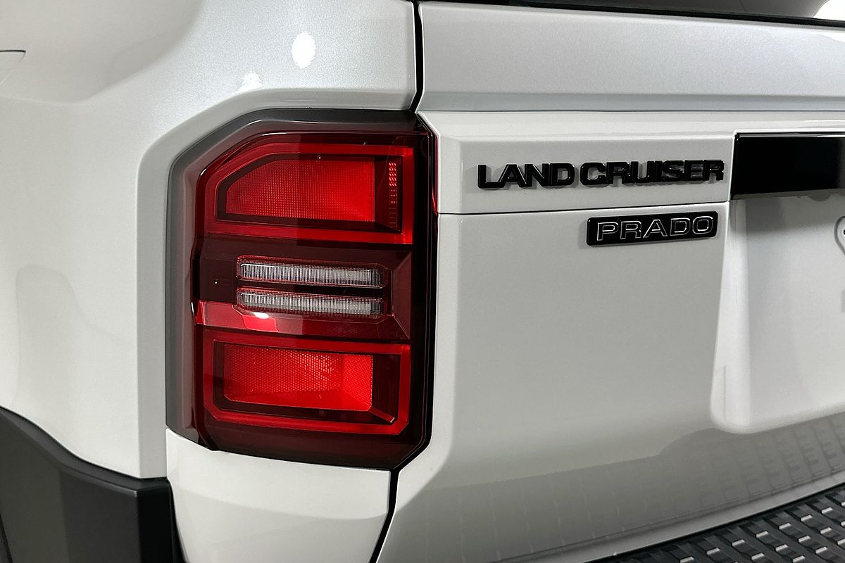2025 Toyota LANDCRUISER PRADO ALTITUDE GDJ251R