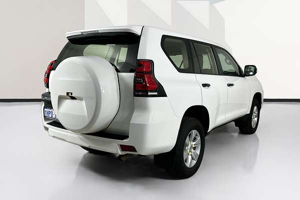 2022 Toyota Landcruiser Prado GX GDJ150R
