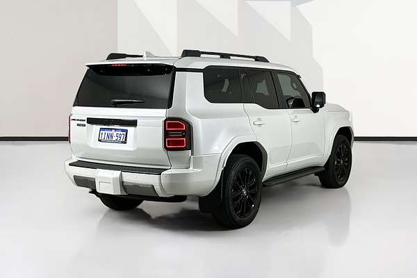 2025 Toyota LANDCRUISER PRADO VX FROSTED WHITE GDJ251R