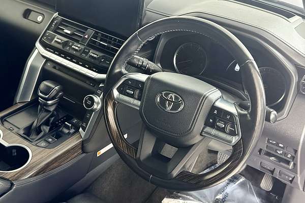 2022 Toyota Landcruiser LC300 SAHARA (4x4) FJA300R