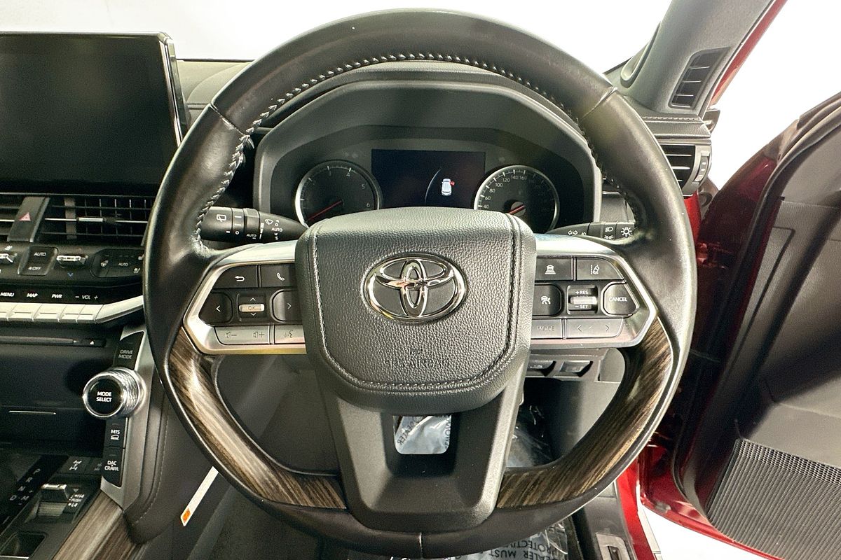 2022 Toyota Landcruiser LC300 SAHARA (4x4) FJA300R