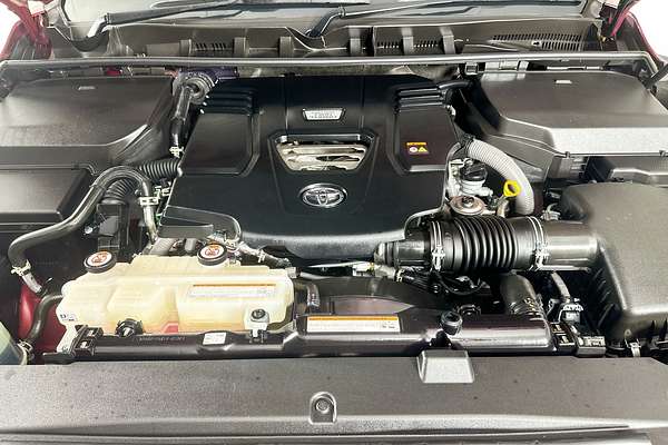 2022 Toyota Landcruiser LC300 SAHARA (4x4) FJA300R