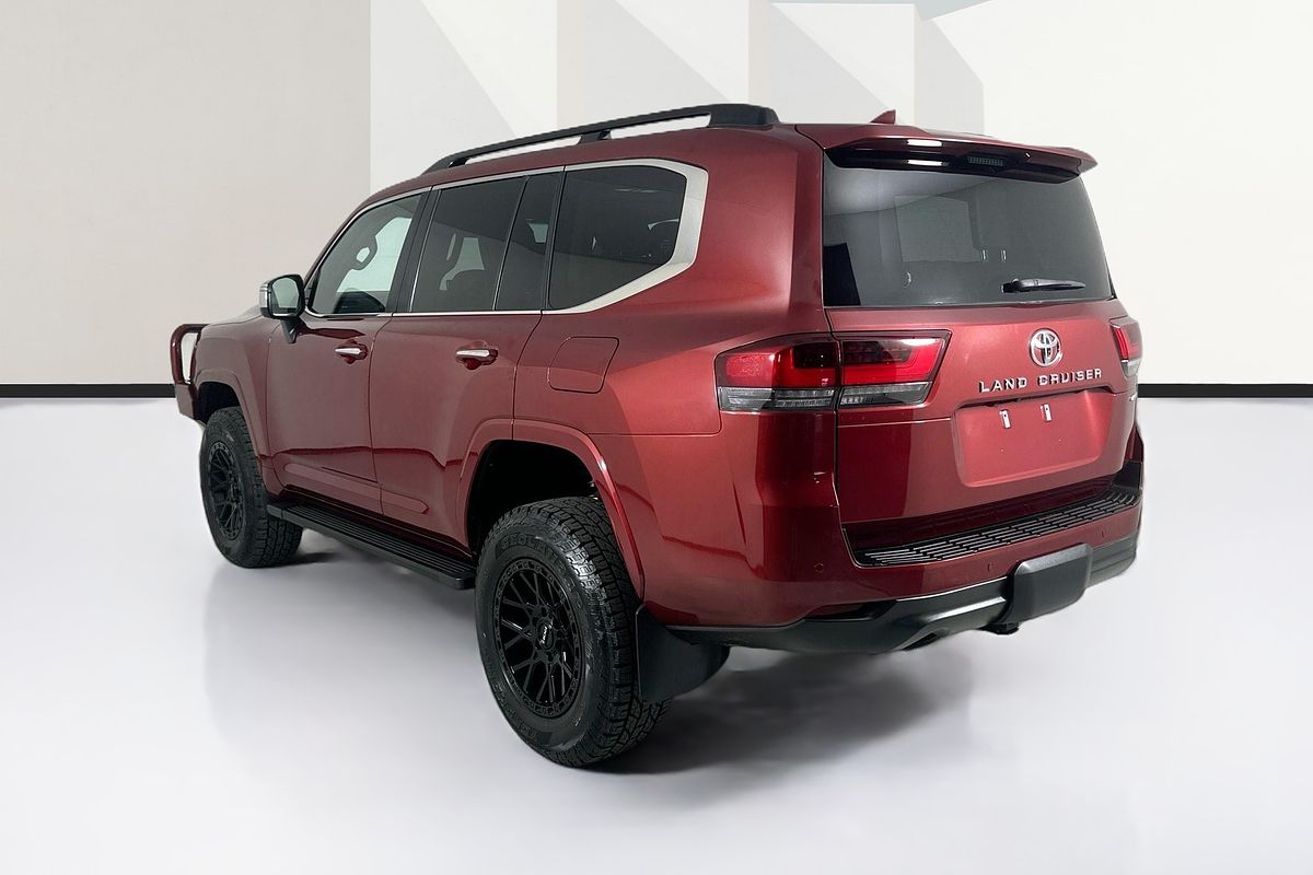 2022 Toyota Landcruiser LC300 SAHARA (4x4) FJA300R