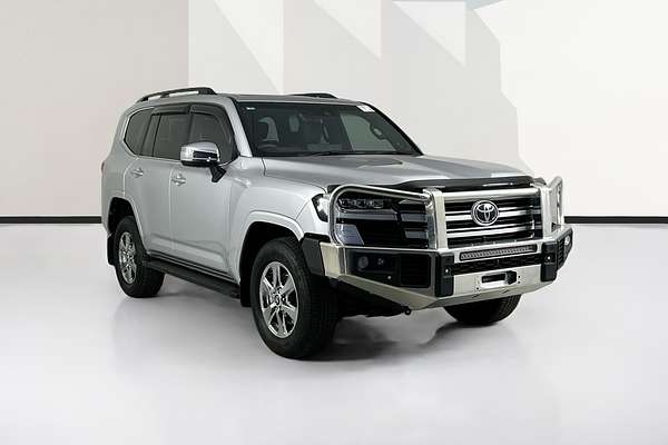 2024 Toyota LANDCRUISER LC300 SAHARA (4x4) FJA300R