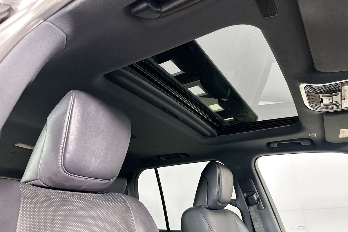 2022 Toyota LANDCRUISER LC300 VX (4x4) FJA300R