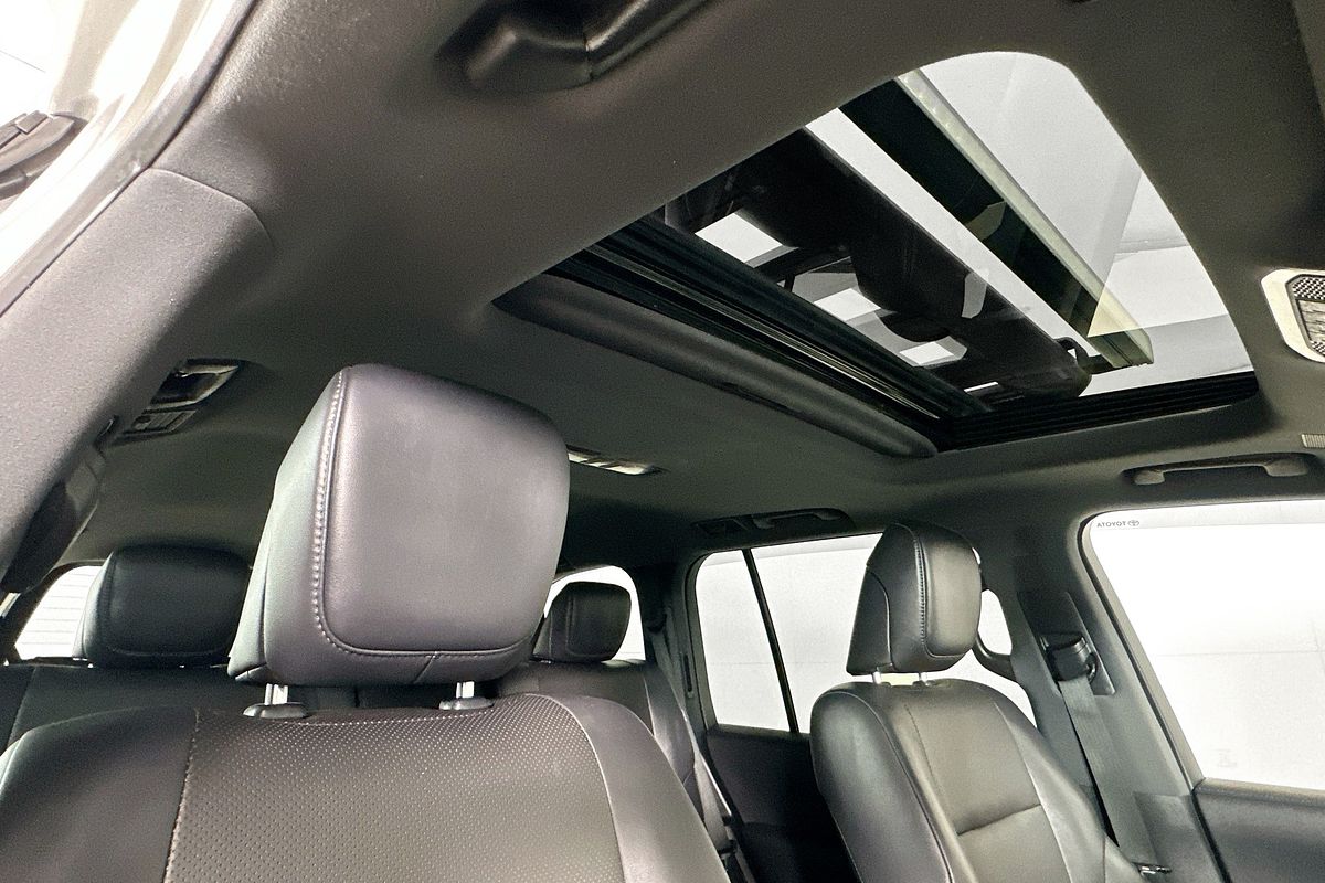 2024 Toyota LANDCRUISER LC300 VX (4x4) FJA300R