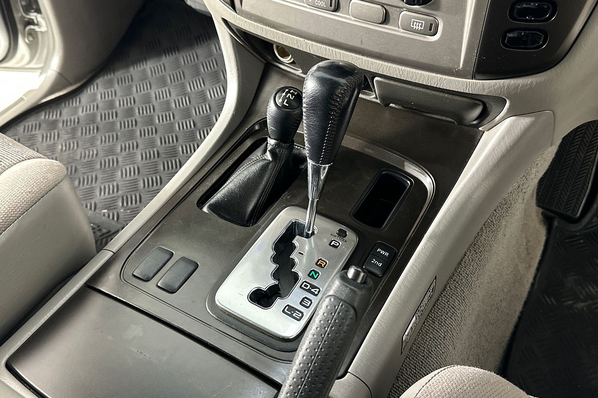 2007 Toyota LANDCRUISER GXL (4x4) UZJ100R UPGRADE II