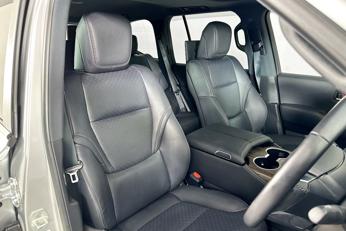 2024 Toyota LANDCRUISER LC300 SAHARA (4x4) FJA300R