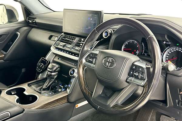 2022 Toyota LANDCRUISER LC300 VX (4x4) FJA300R