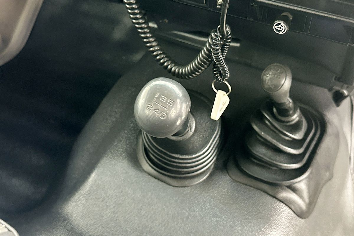 2005 Toyota LANDCRUISER (4x4) HDJ79R 4X4