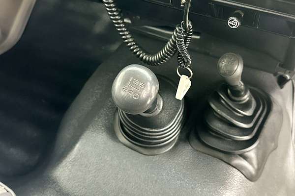 2005 Toyota LANDCRUISER (4x4) HDJ79R 4X4