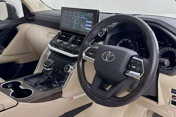 2024 Toyota Landcruiser LC300 SAHARA (4x4) FJA300R