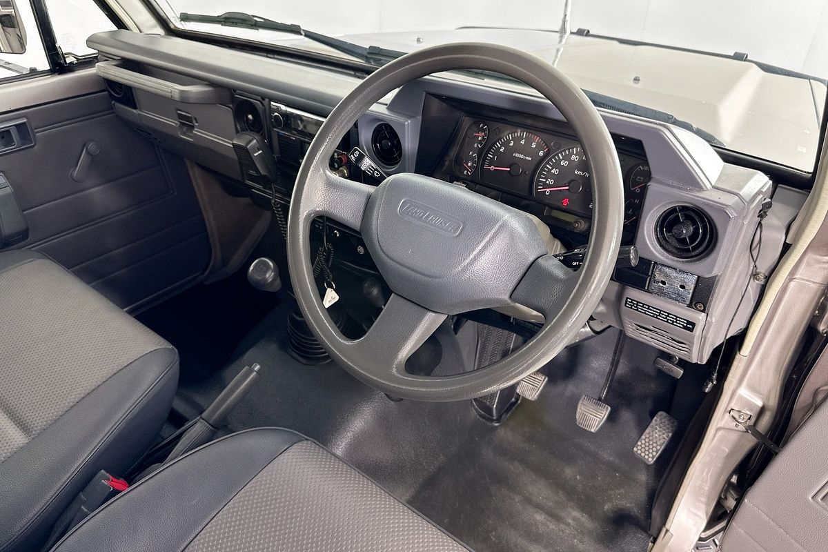 2005 Toyota LANDCRUISER (4x4) HDJ79R 4X4