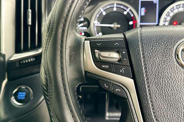 2018 Toyota LANDCRUISER VX (4x4) VDJ200R MY16