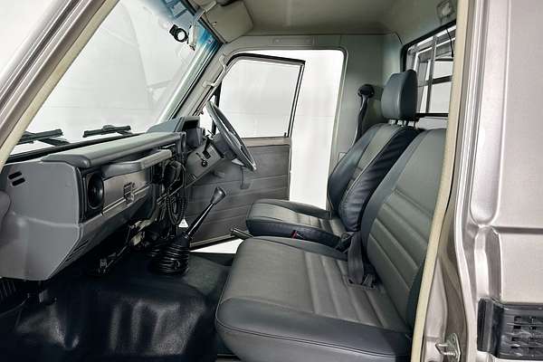 2005 Toyota LANDCRUISER (4x4) HDJ79R 4X4