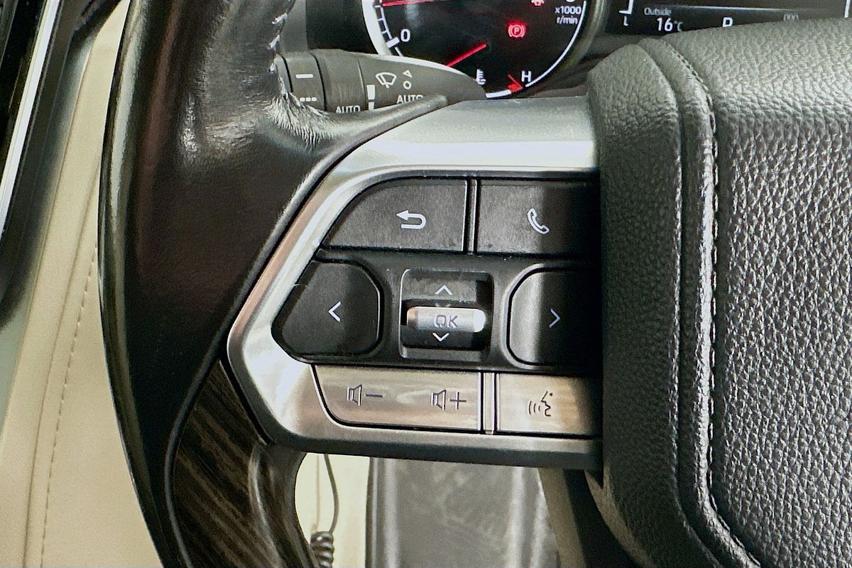 2022 Toyota Landcruiser LC300 VX (4x4) FJA300R