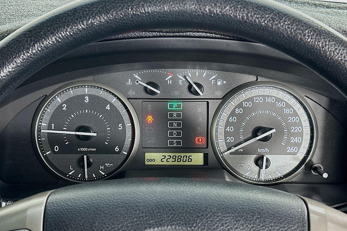 2010 Toyota LANDCRUISER GXL (4x4) VDJ200R 09 UPGRADE