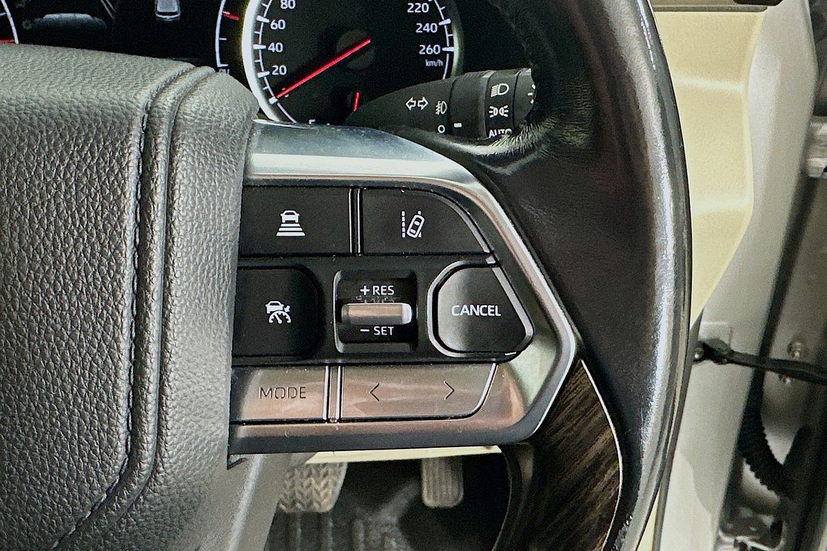 2022 Toyota Landcruiser LC300 VX (4x4) FJA300R