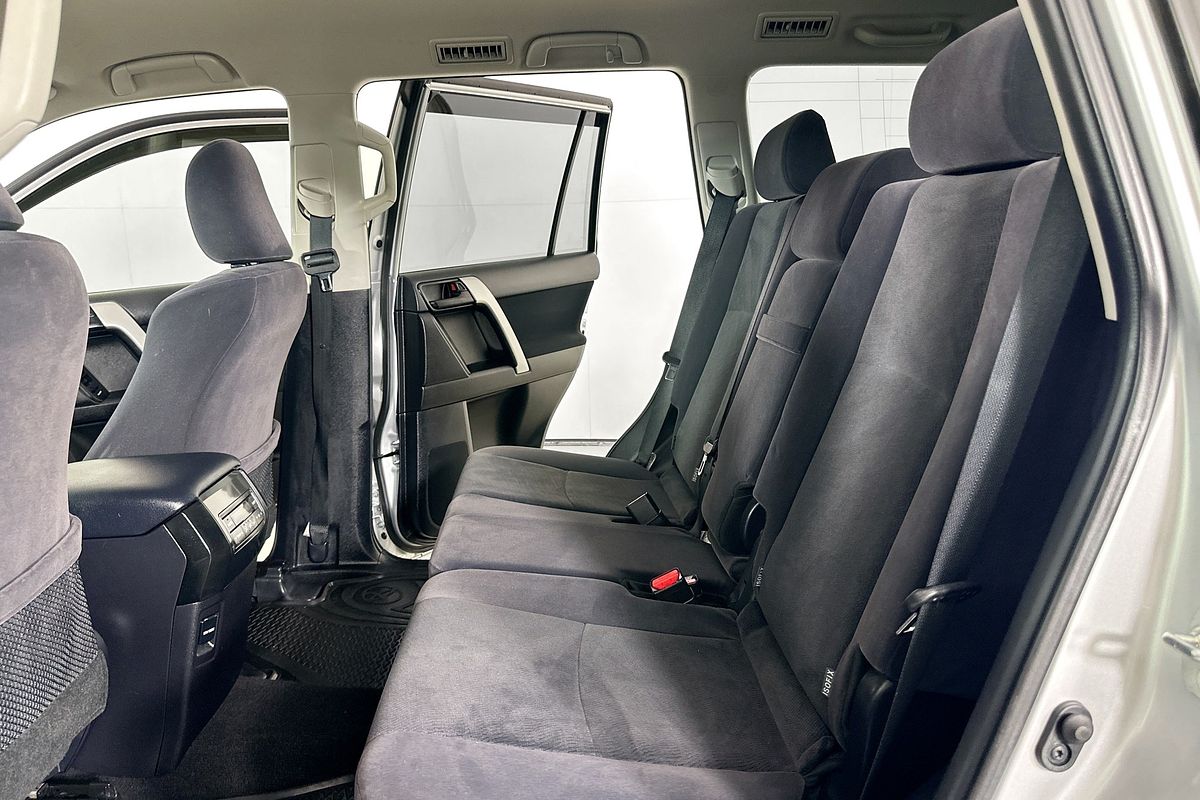 2017 Toyota Landcruiser PRADO GX 7 SEAT (4x4) GDJ150R MY17