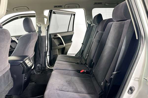 2017 Toyota Landcruiser PRADO GX 7 SEAT (4x4) GDJ150R MY17