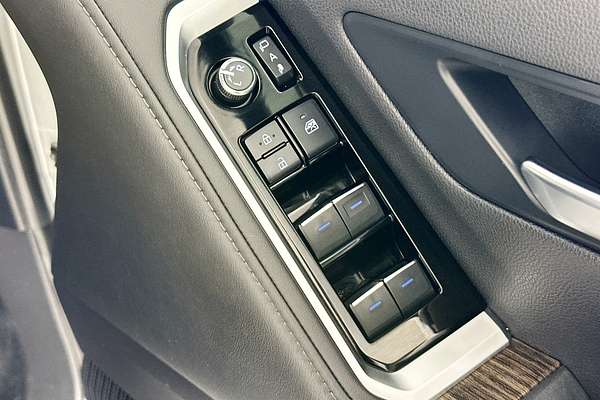 2022 Toyota LANDCRUISER LC300 VX (4x4) FJA300R