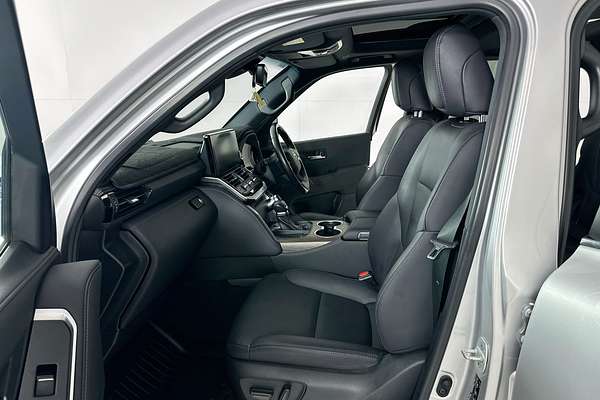 2023 Toyota LANDCRUISER LC300 VX (4x4) FJA300R