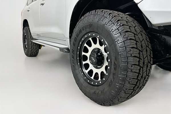 2010 Toyota LANDCRUISER GXL (4x4) VDJ200R 09 UPGRADE