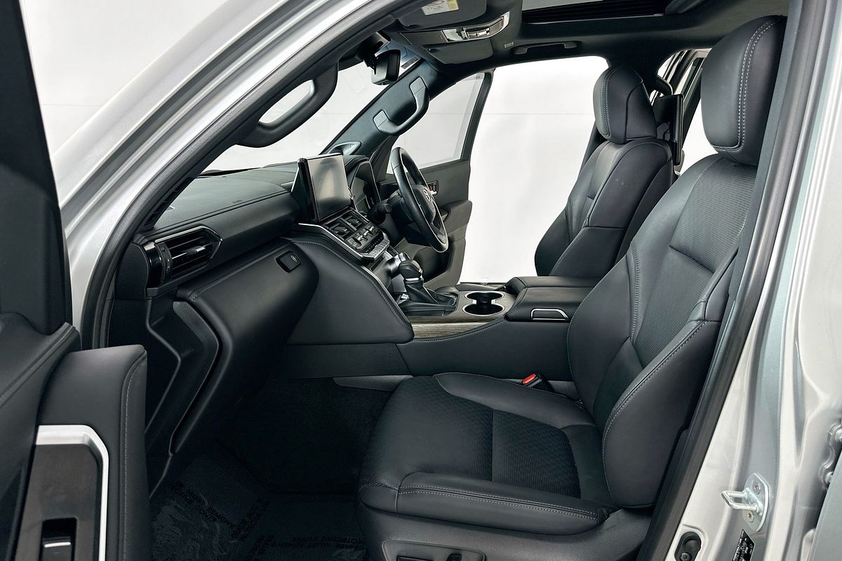 2024 Toyota LANDCRUISER LC300 SAHARA (4x4) FJA300R