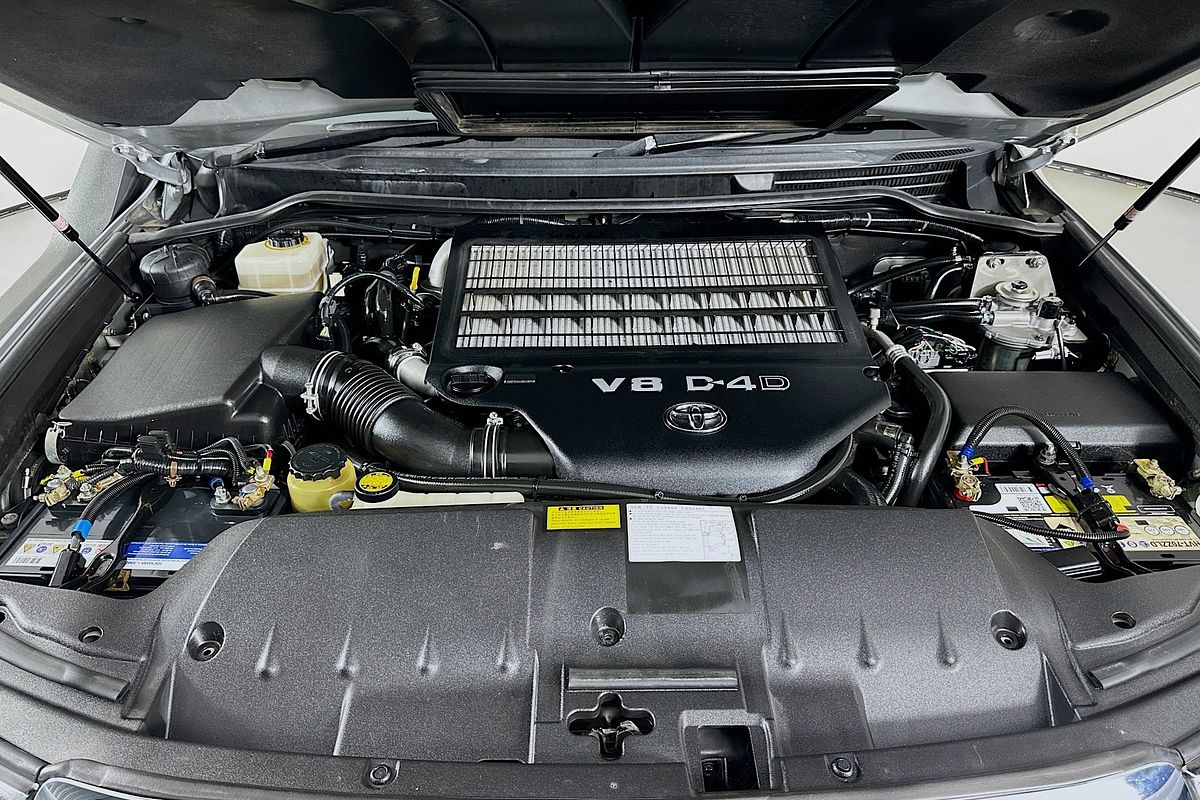 2010 Toyota LANDCRUISER GXL (4x4) VDJ200R 09 UPGRADE