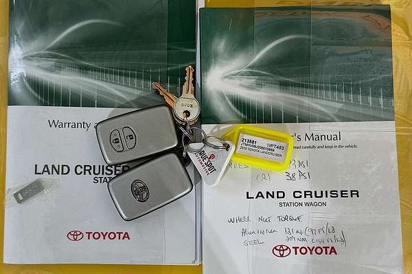 2010 Toyota LANDCRUISER GXL (4x4) VDJ200R 09 UPGRADE